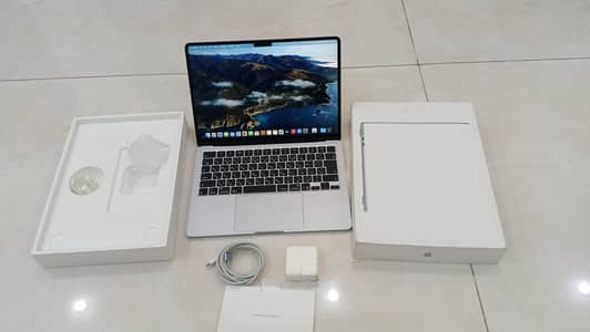 MacBook Air M4–2025_13.6"inch | 16GB | 256GB SSD | Complete Box