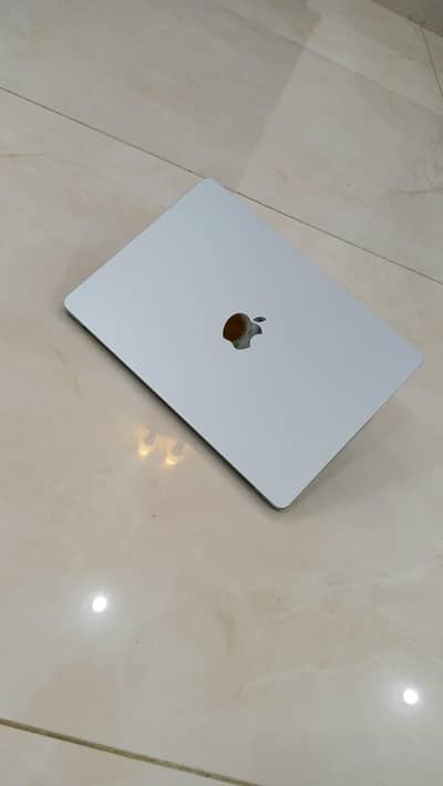 MacBook Air M4–2025_13.6"inch | 16GB | 256GB SSD | Complete Box