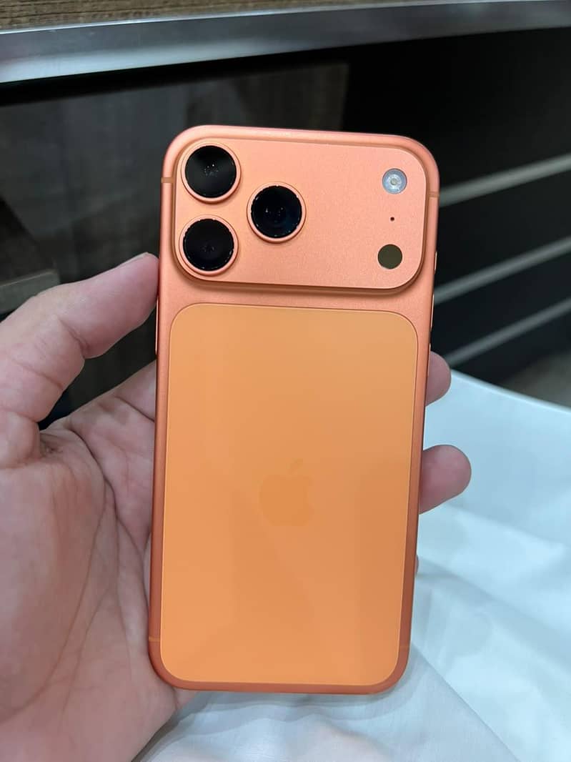 Apple iPhone 17 Pro Max 0