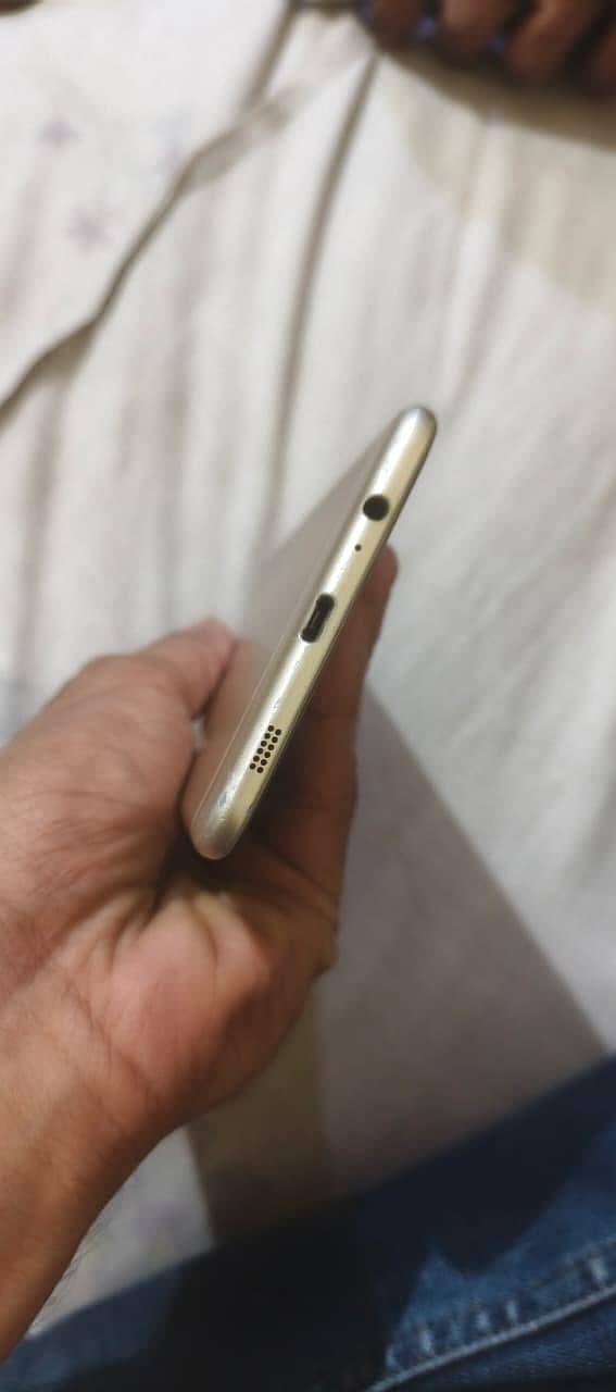 Samsung Mobile C7 2