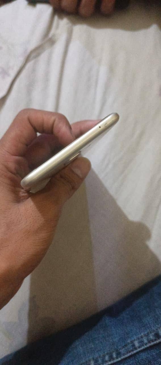 Samsung Mobile C7 3