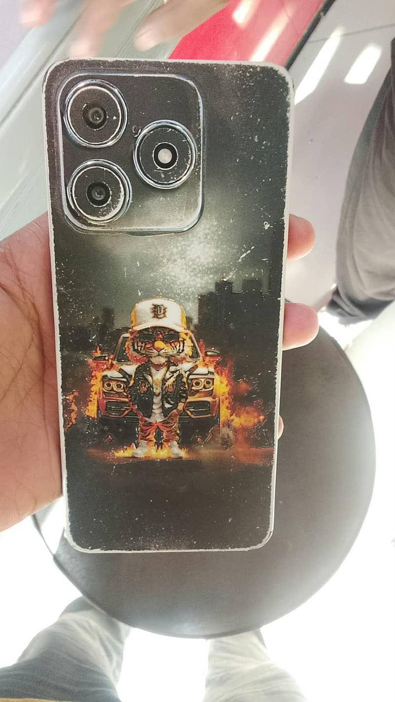 Realme C63 1