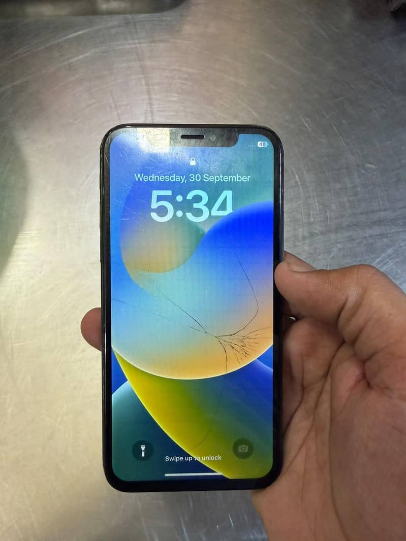 Apple iPhone X 0