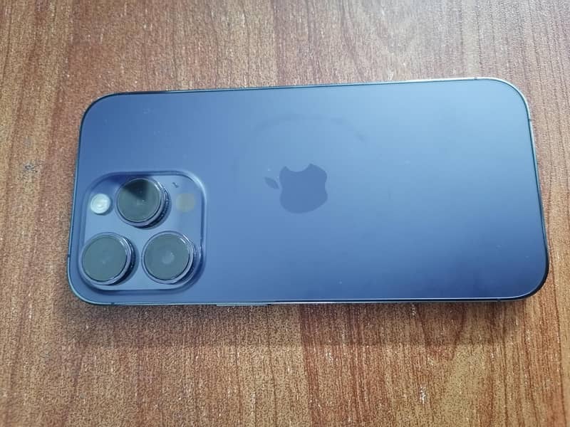 Apple iPhone 14 Pro 0