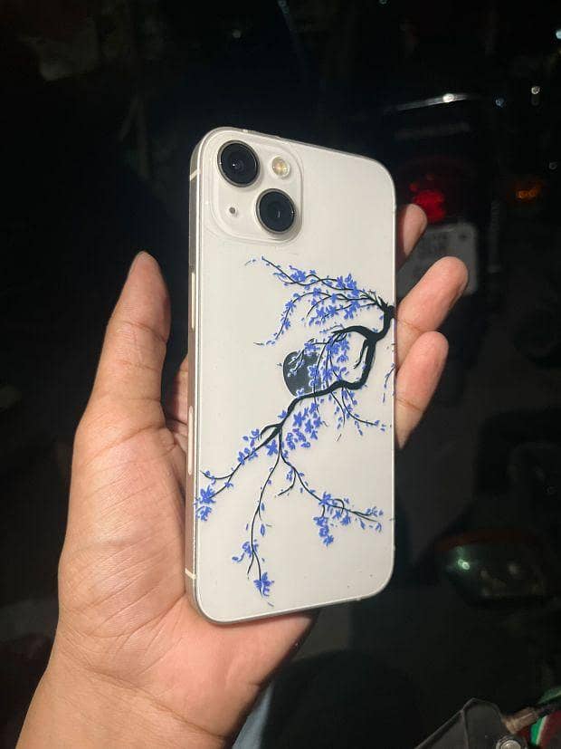 Apple iPhone 13 1