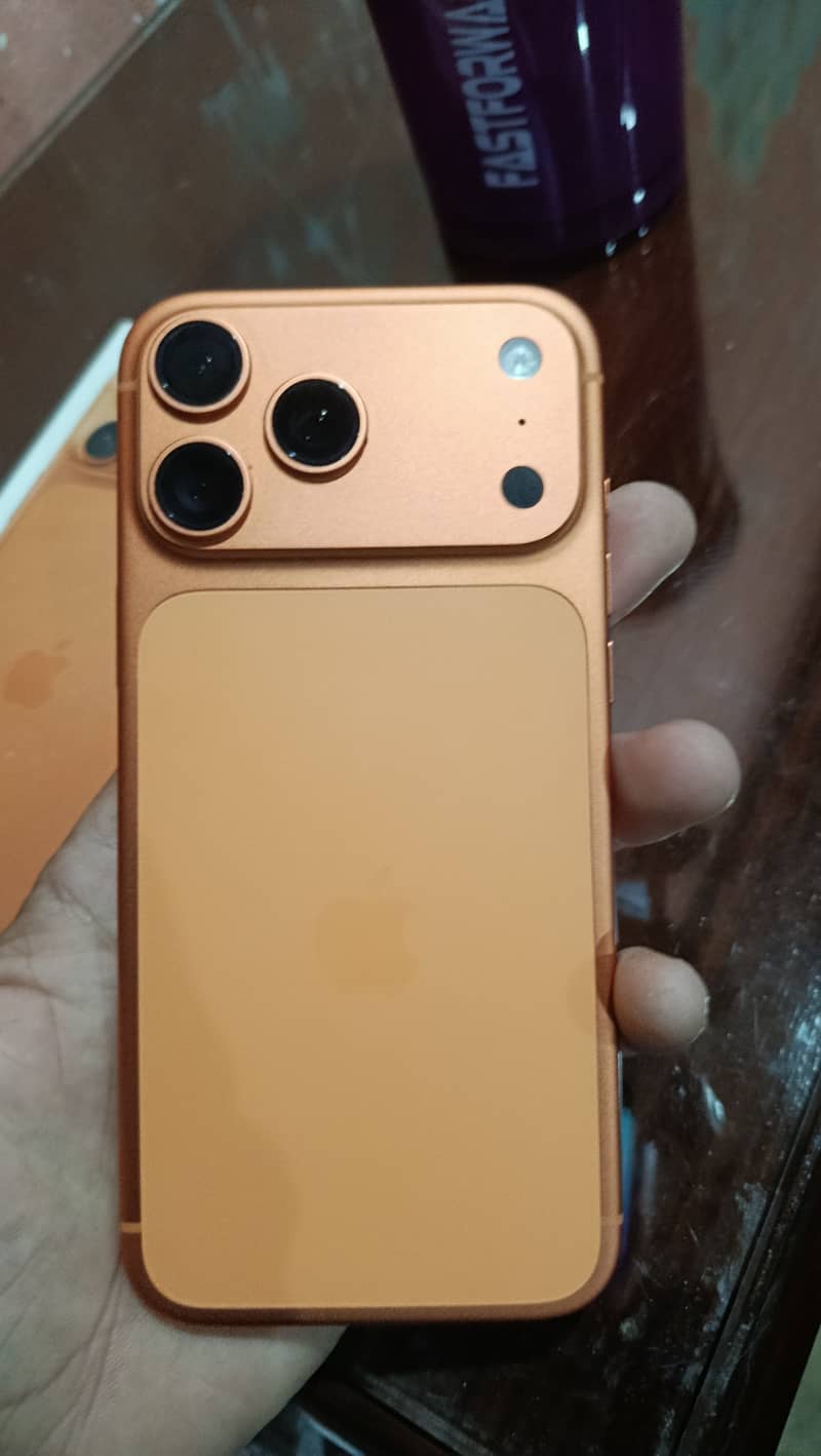 Apple iPhone 17 Pro Max 0