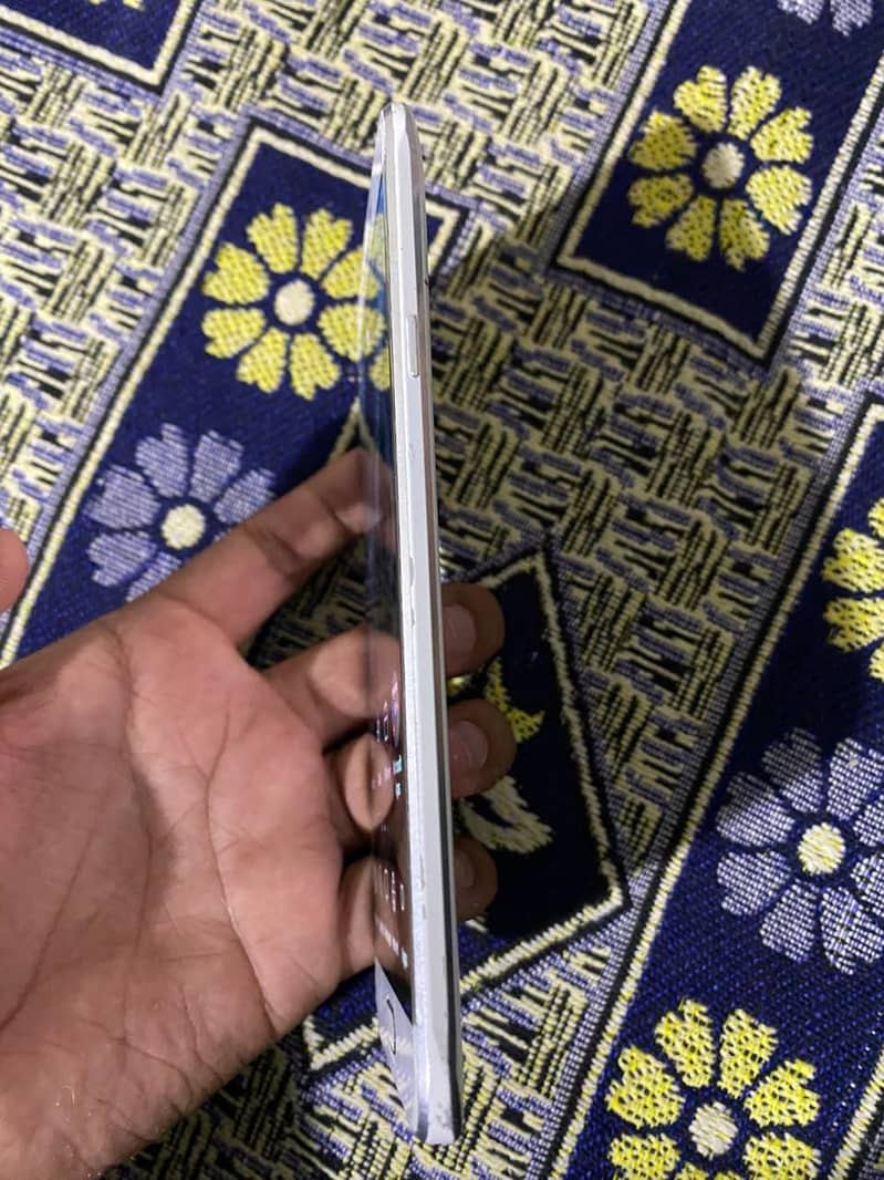 Samsung Mobile A8 6
