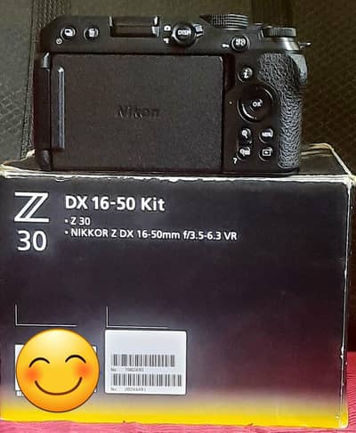Z30 complete box with 16.50 kit lens for sale