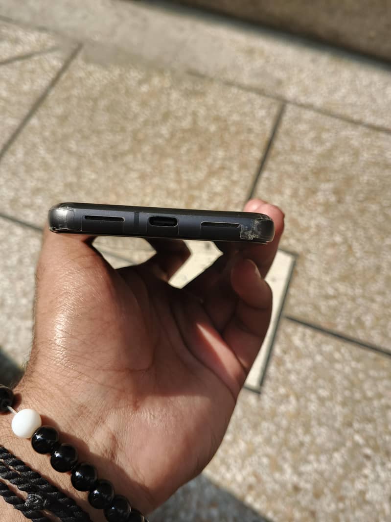 Google Pixel 8 3
