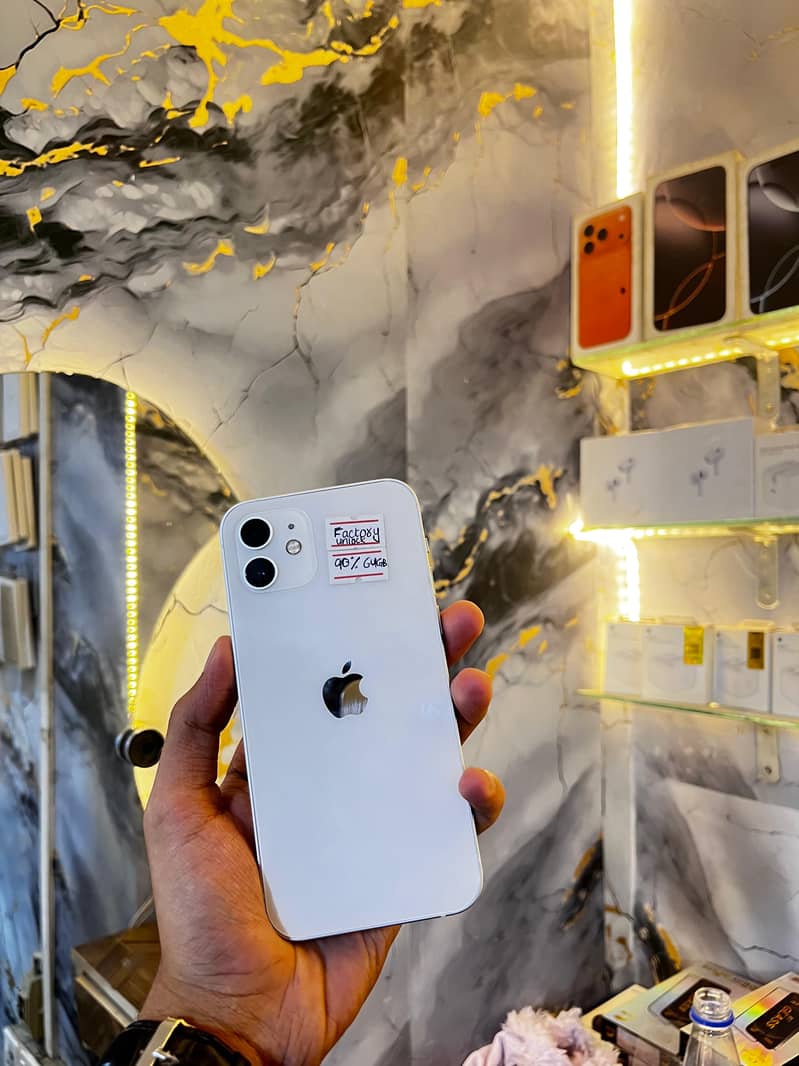 Apple iPhone 12 0