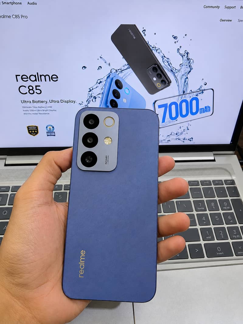 Realme C85 0