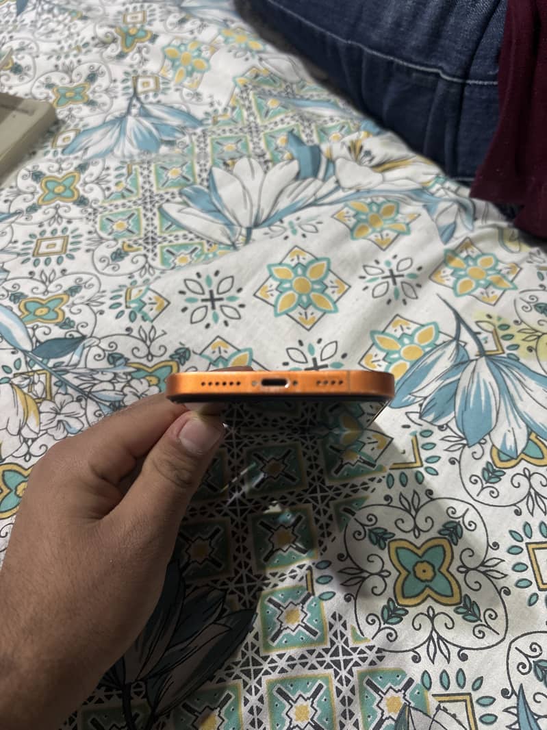 Apple iPhone XR 4