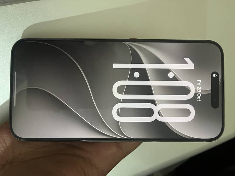 Apple iPhone 15 Pro Max 3