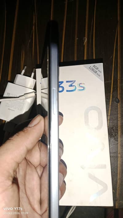 Vivo Y33s
