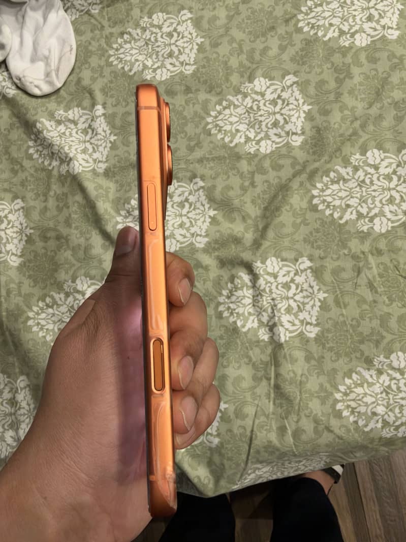 Apple iPhone 17 Pro Max 3