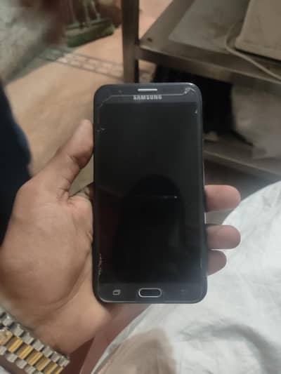 Samsung Mobile J7