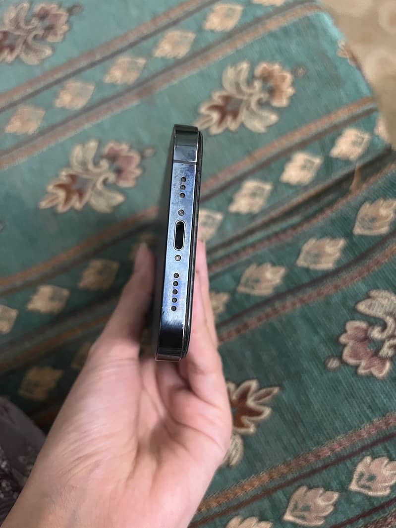 Apple iPhone 12 Pro 6