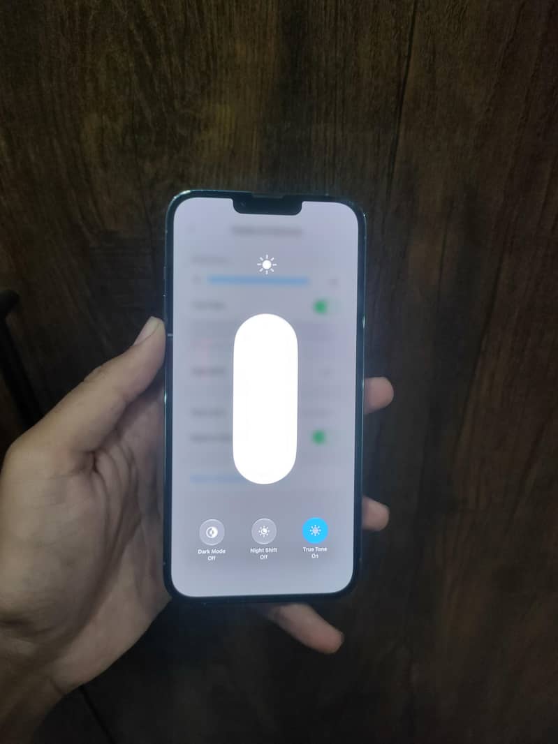 Apple iPhone 13 Pro Max 4