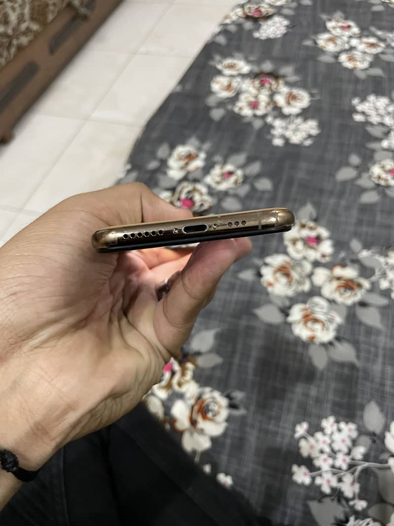 Apple iPhone XS 2