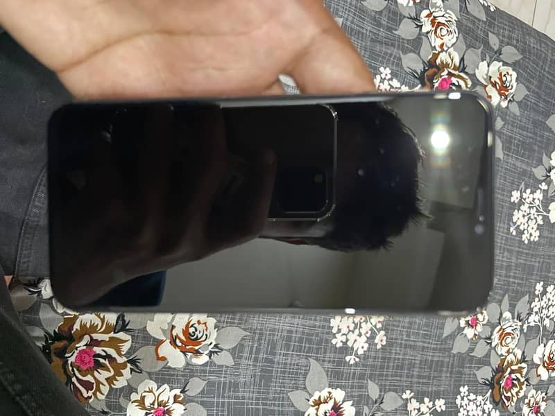Apple iPhone XS 5