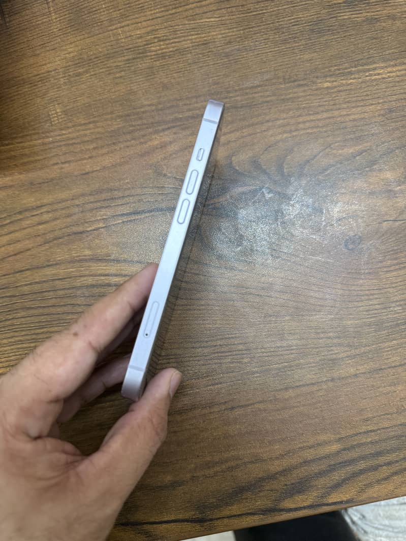 Apple iPhone 14 1