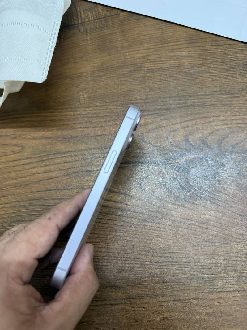Apple iPhone 14 2