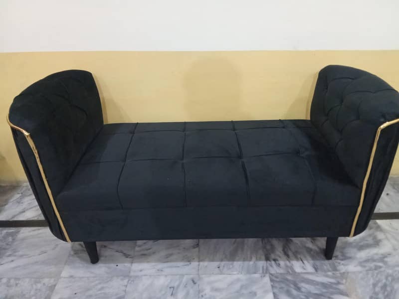 Dewan Sofa 0