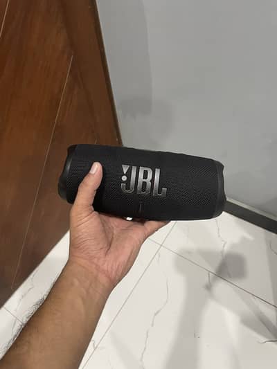 JBL charge 5