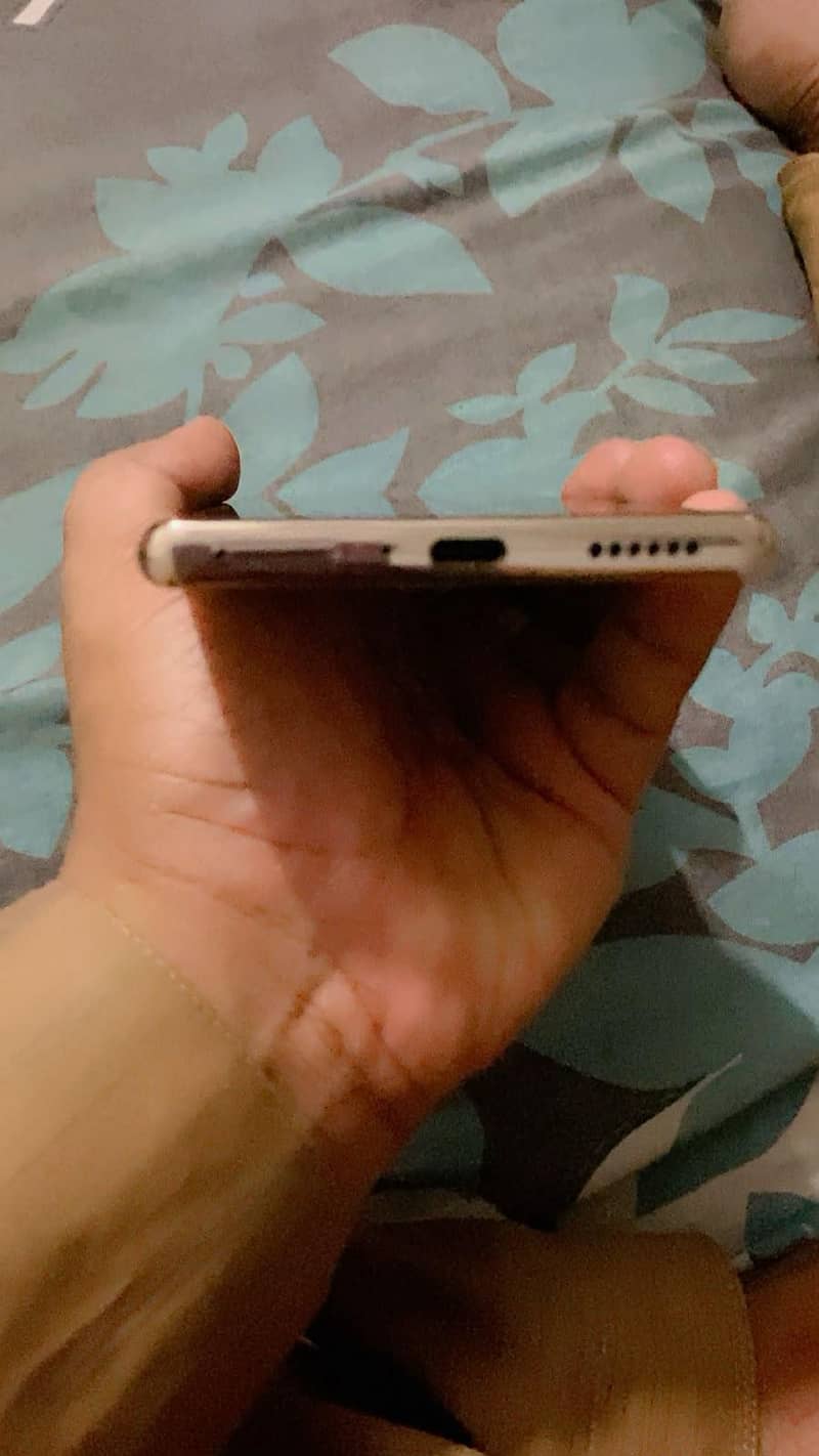 Tecno CAMON 30S 3