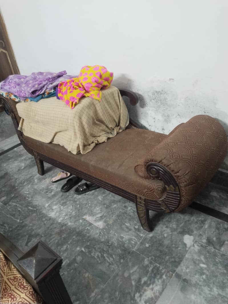 Diwn sofa 1