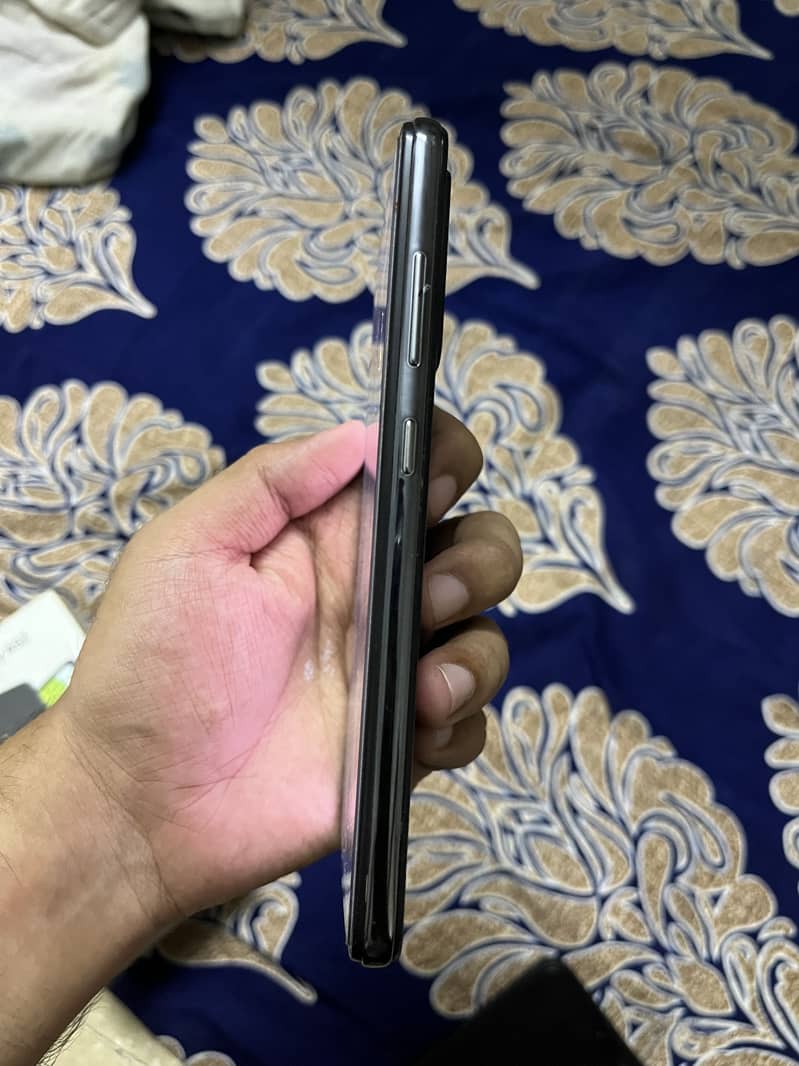 Samsung Mobile A52 5