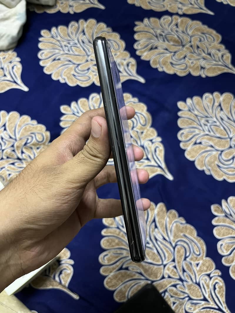Samsung Mobile A52 6