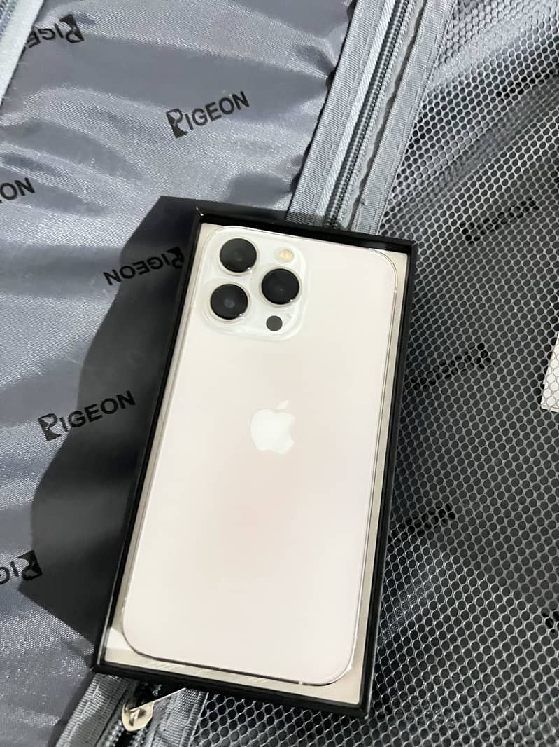 Apple iPhone 13 Pro 0