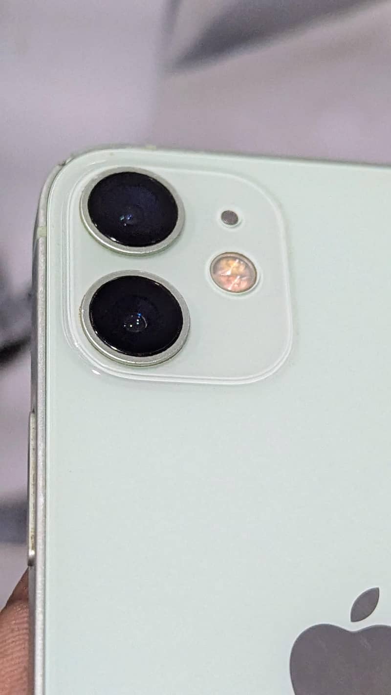 Apple iPhone 12 mini 1