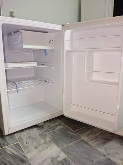 super general Dubai import mini brand new fridge