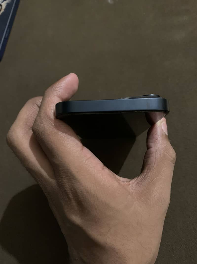 Apple iPhone 14 3