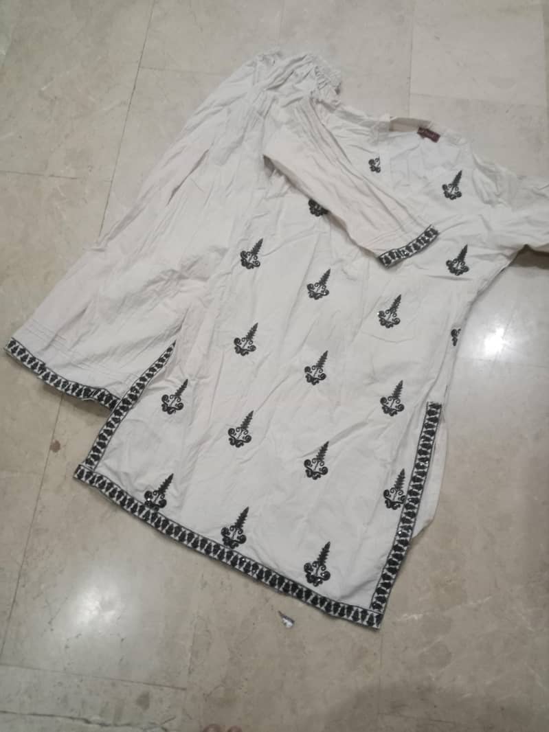 Cut work suit 4