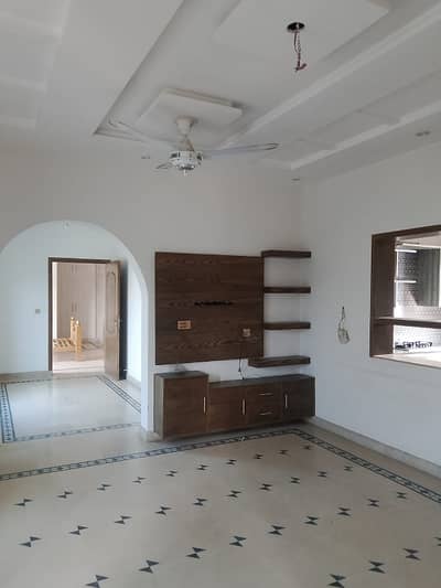 12 MARLA UPPER PORTION SEPARATE GATE FOR RENT IN JOHAR TOWN LAHORE
