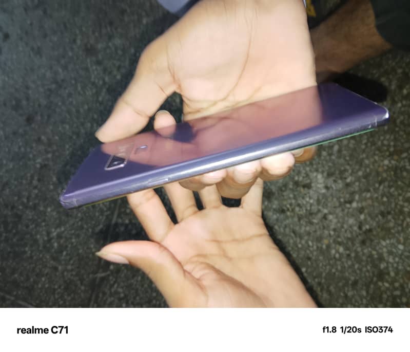 Samsung Mobile Note 9 6