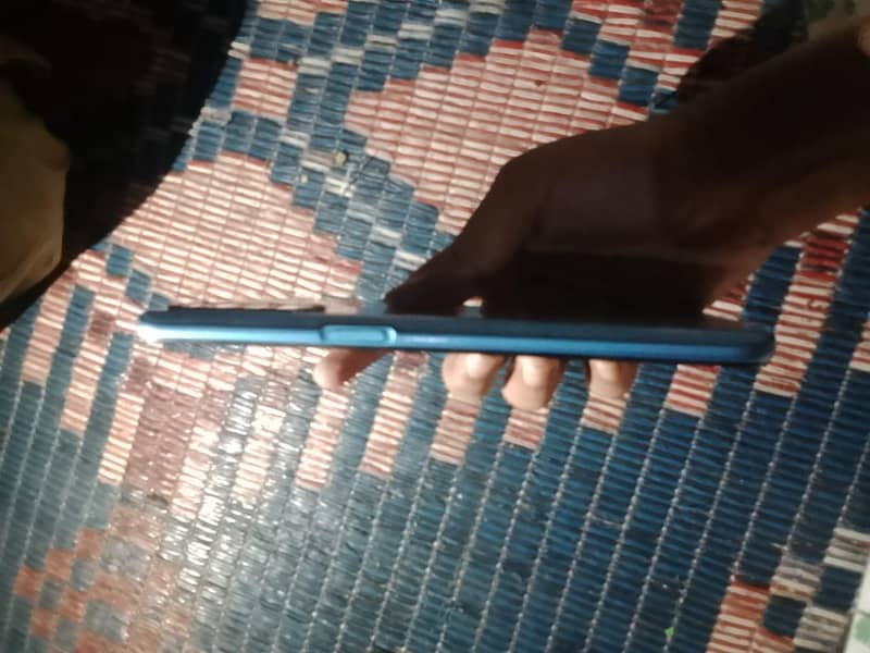 OPPO A56 3