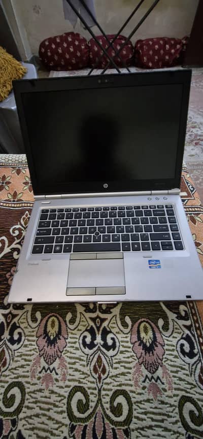 Hp Core i7 2nd generation 8gb ram 320gb hard disk