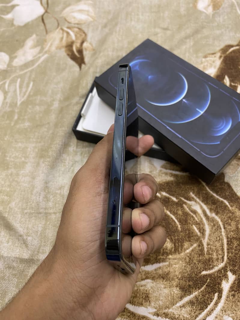 Apple iPhone 12 Pro 6