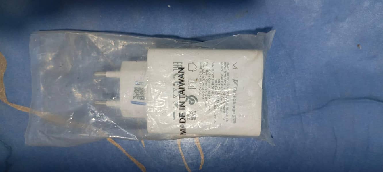 Chargr/ Handfre/ Cable/ 11