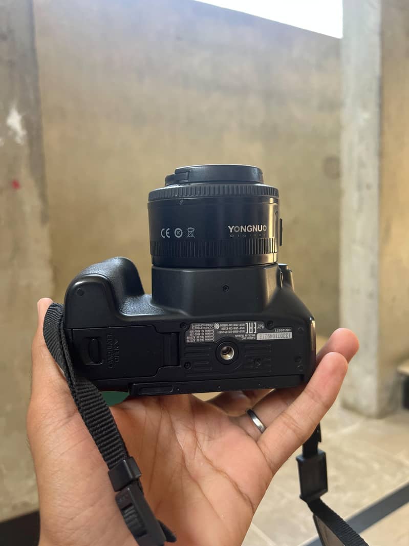 DSLR camera for sell. 4