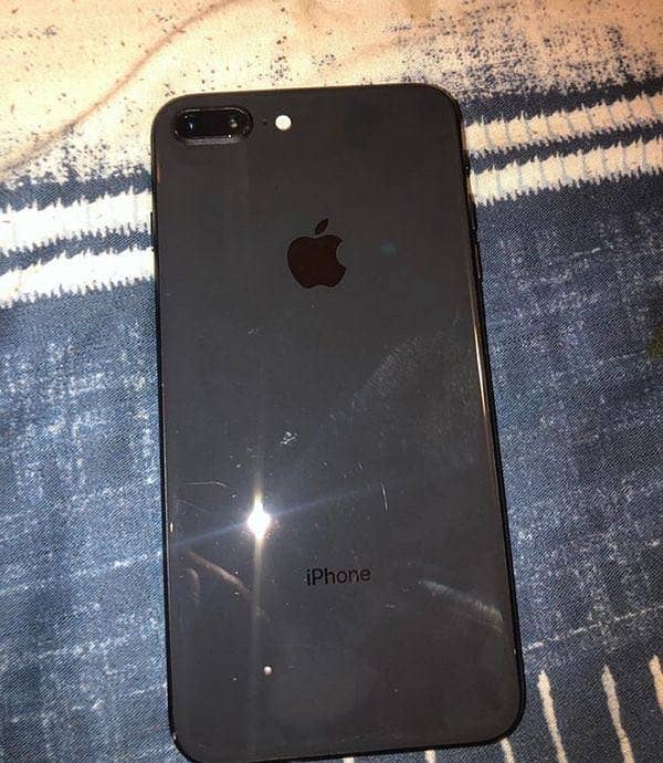 Apple iPhone 8 Plus 1