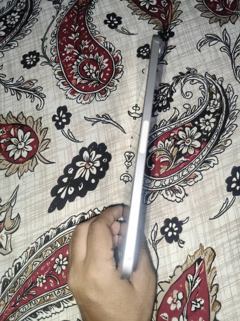 ipad mini 6 good condition not use 1