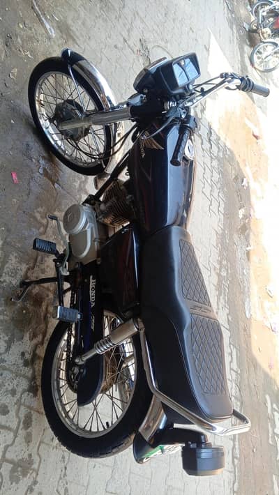 everything ok just like a new sound bicke need for money urgent