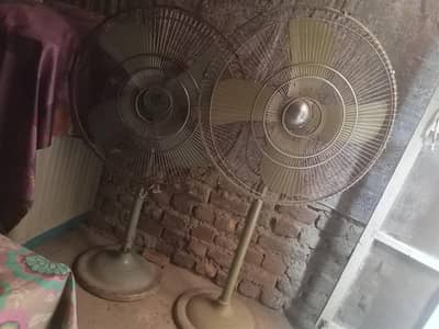 2 fans good speed good condition