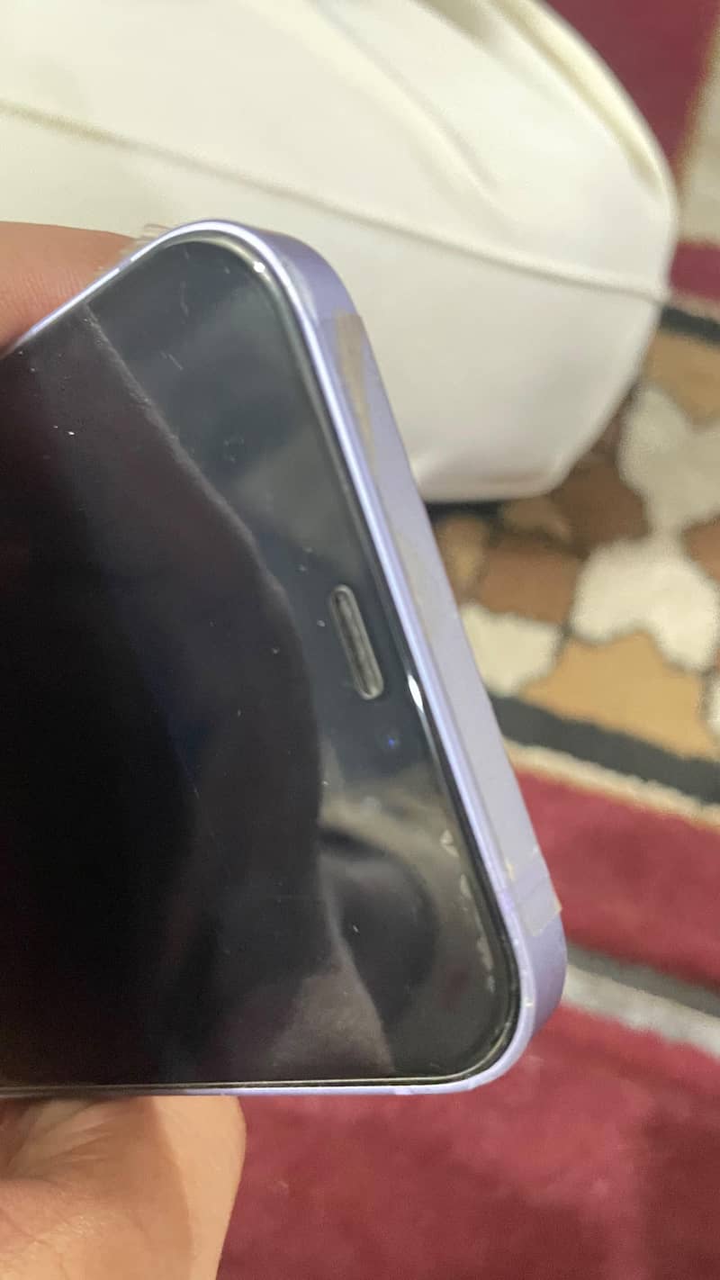 Apple iPhone 12 6
