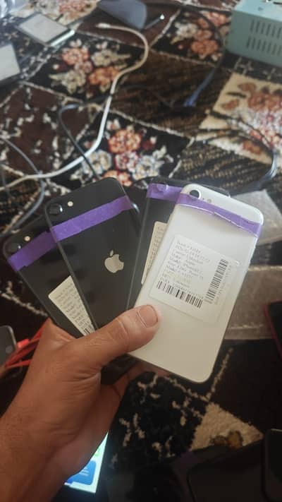 Apple iPhone SE